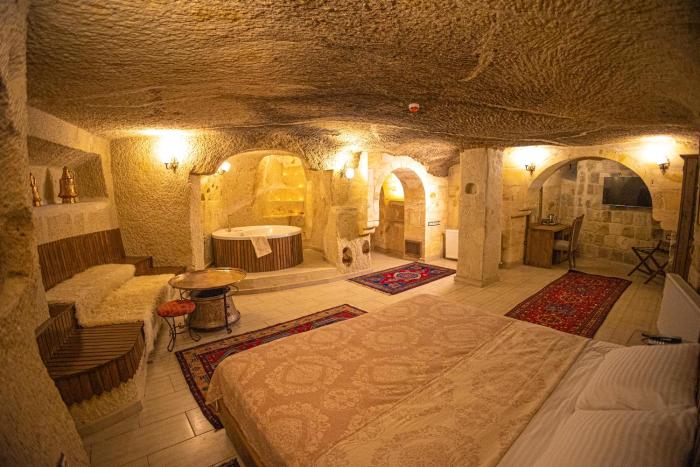 pietra cave suites
