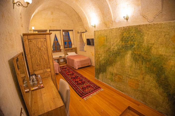 pietra cave suites