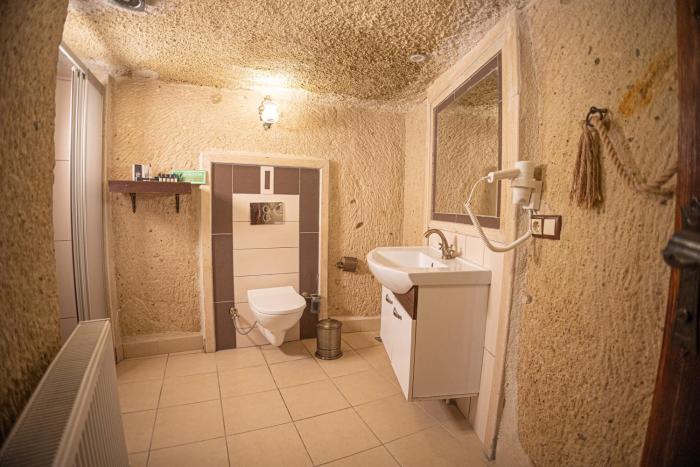 pietra cave suites