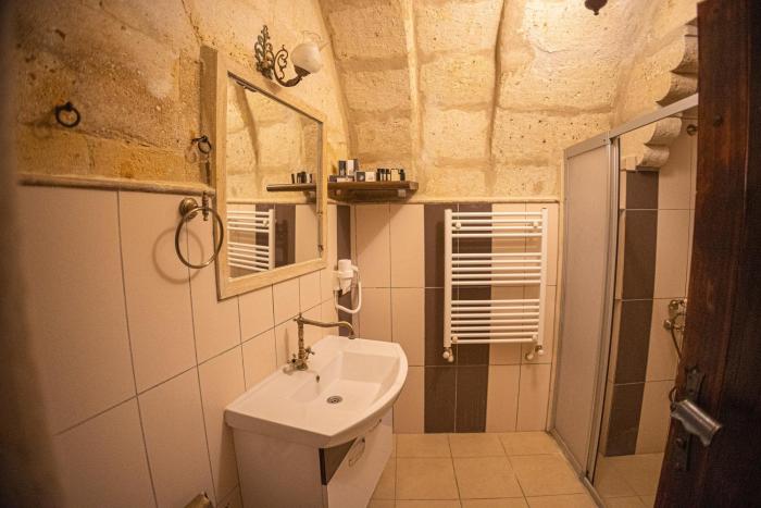 pietra cave suites