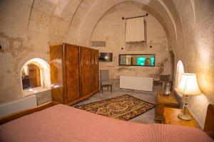 pietra cave suites