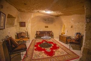 pietra cave suites
