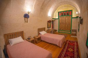 pietra cave suites