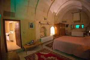 pietra cave suites