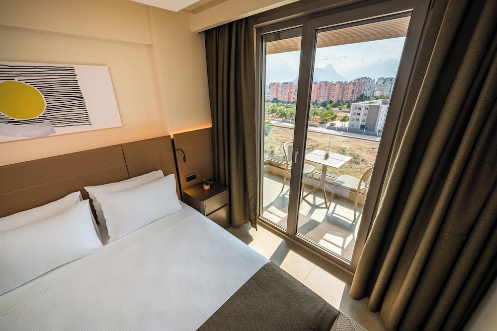 the casa letstay suites