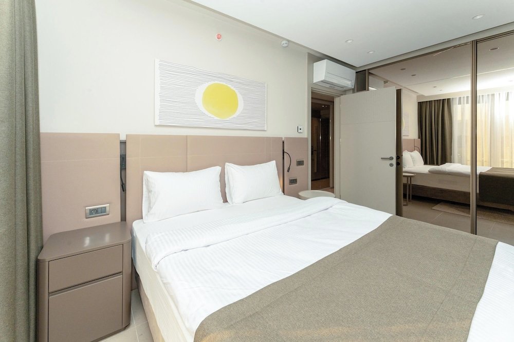 the casa letstay suites