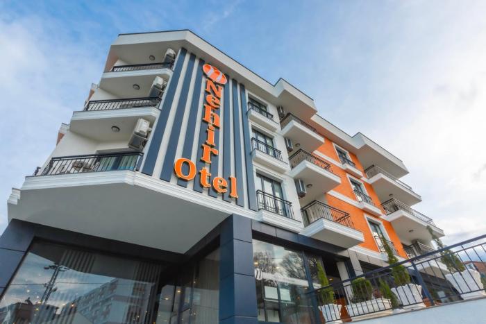 nehir otel