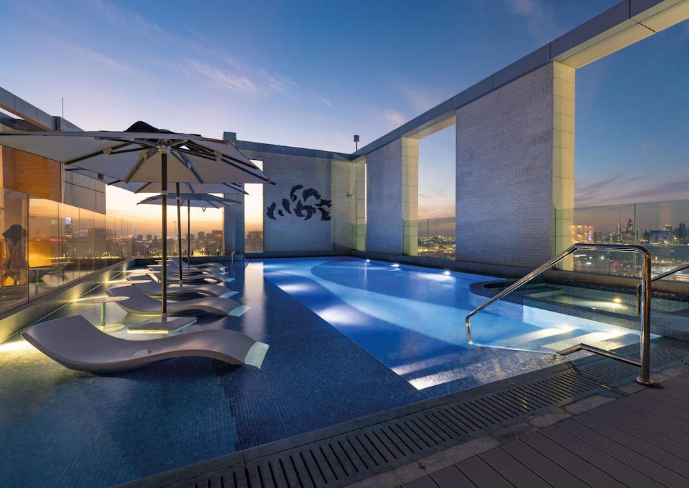 embassy suites by hilton doha old town