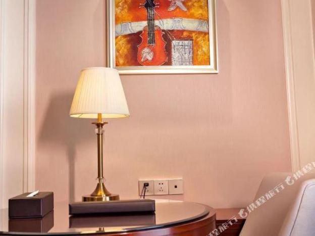 wyndham garden wuhan west