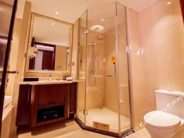 wyndham garden wuhan west