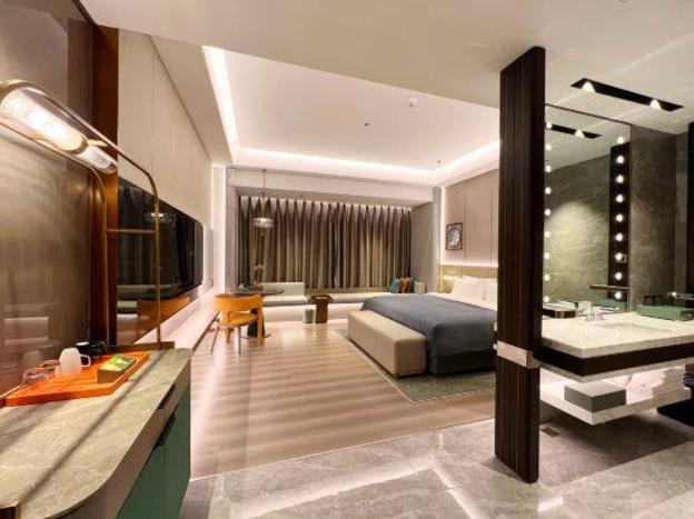 wyndham garden wuhan west