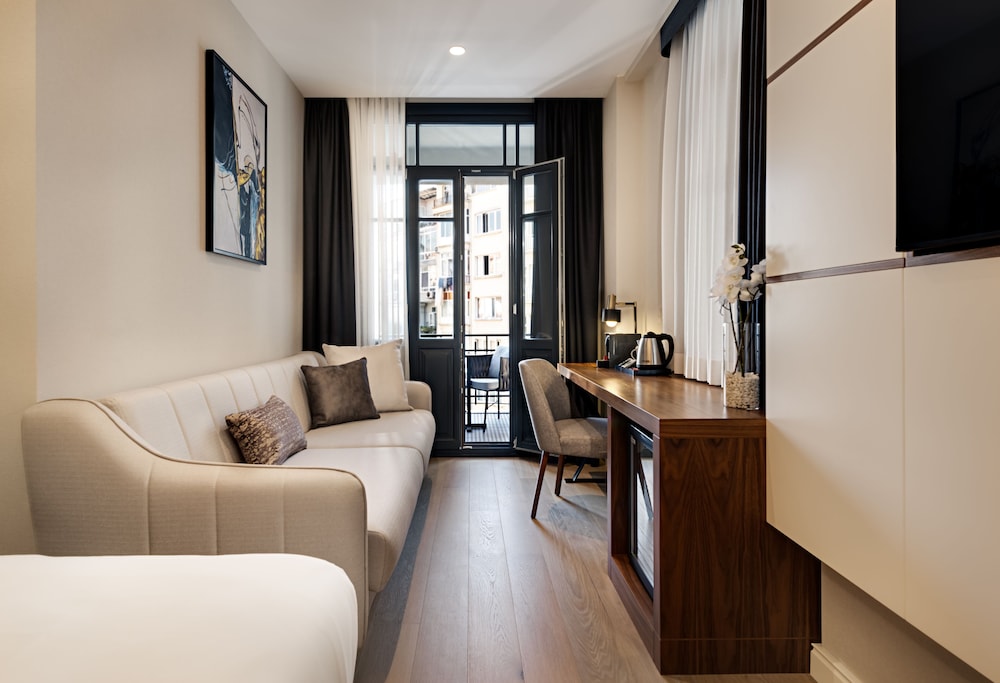 gleam collection hotel