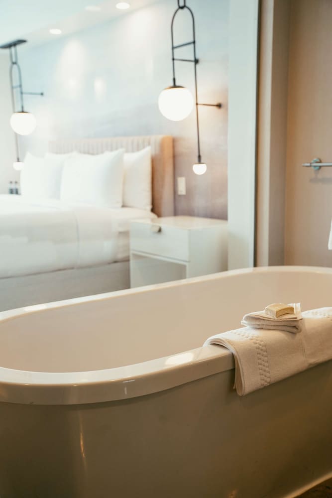 loews hotel 1000 seattle