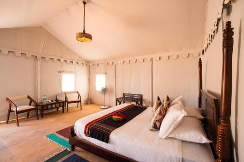 Helsinki Desert Camp,Desert National Park>>Dedha,4 star