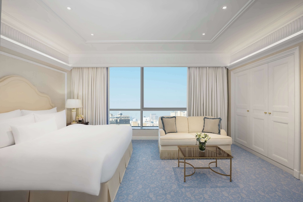 the plaza doha lxr hotels and resorts