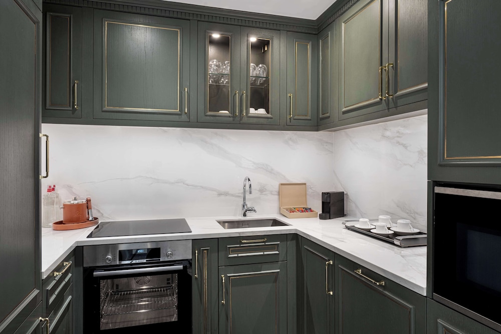 the plaza doha lxr hotels and resorts