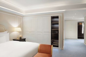 the plaza doha lxr hotels and resorts