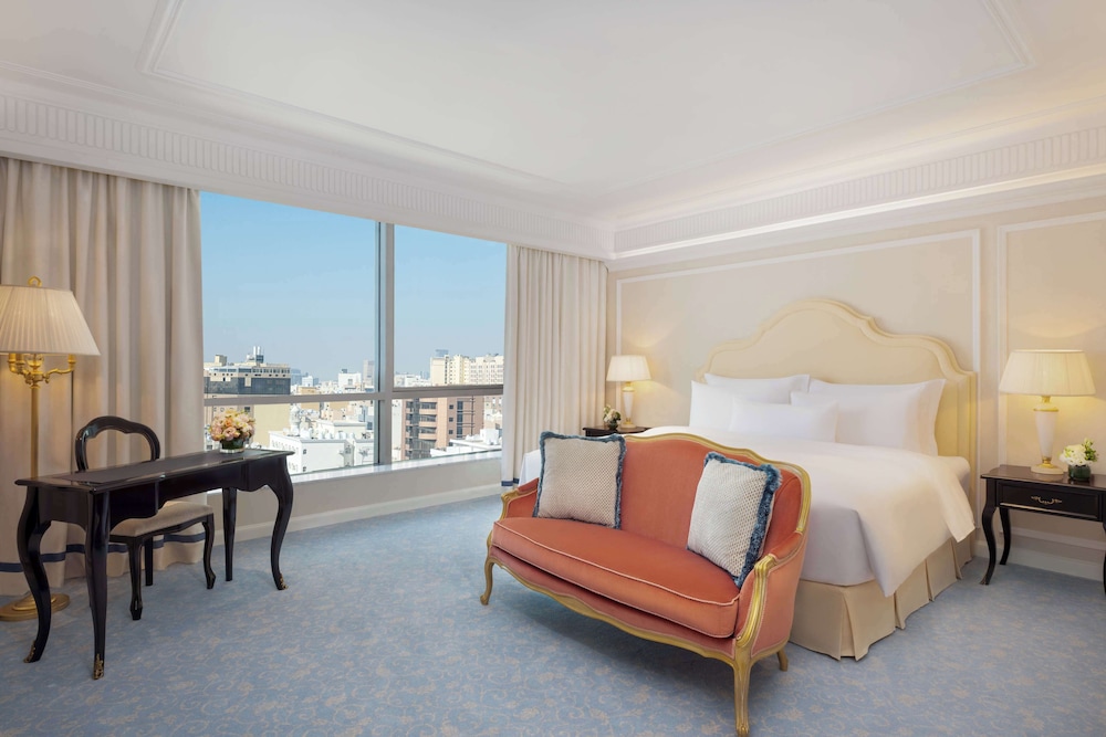 the plaza doha lxr hotels and resorts