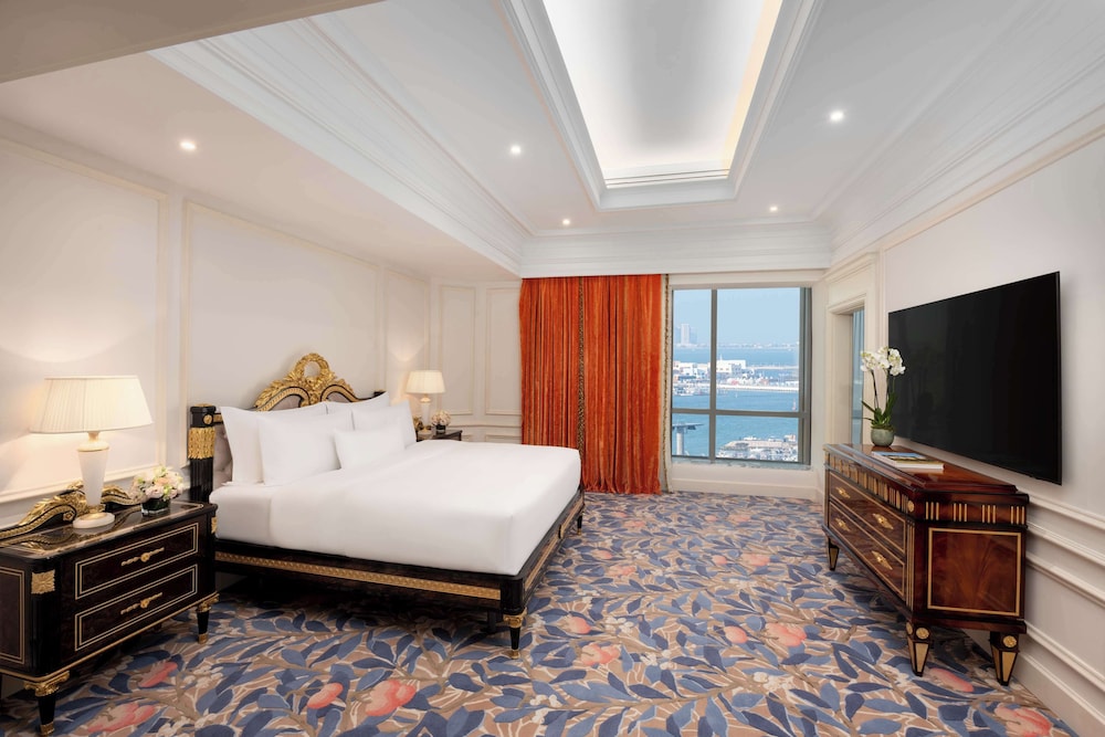 the plaza doha lxr hotels and resorts