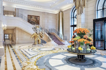 the plaza doha lxr hotels and resorts