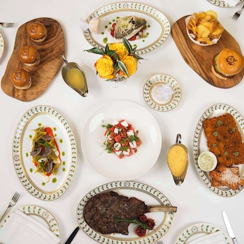 the plaza doha lxr hotels and resorts