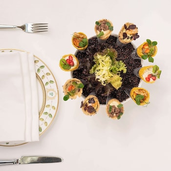 the plaza doha lxr hotels and resorts