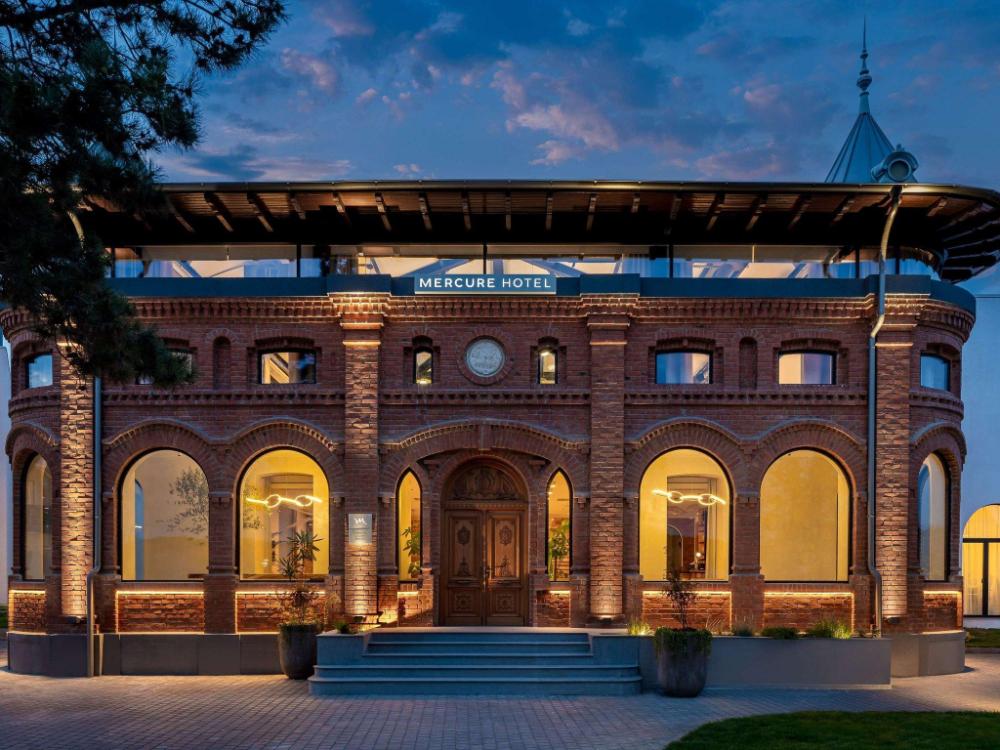 mercure conacul cozieni resort opening november 2022