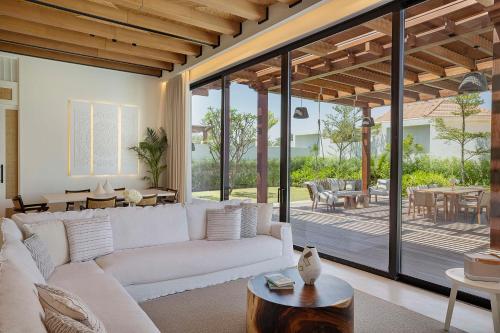 maysan doha lxr hotels and resorts