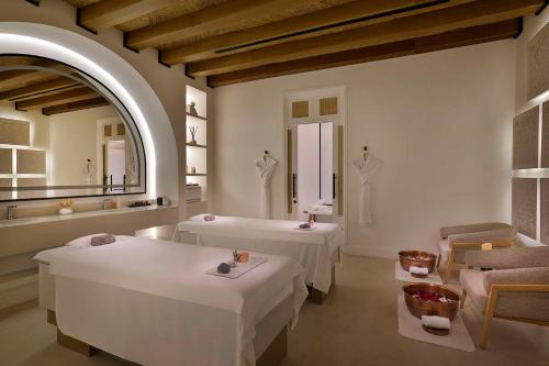 maysan doha lxr hotels and resorts