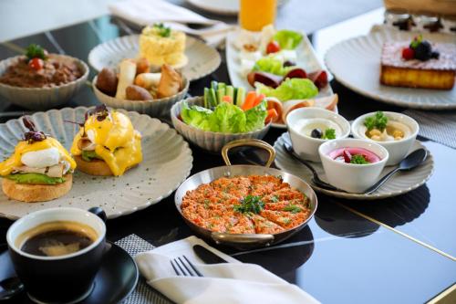 maysan doha lxr hotels and resorts