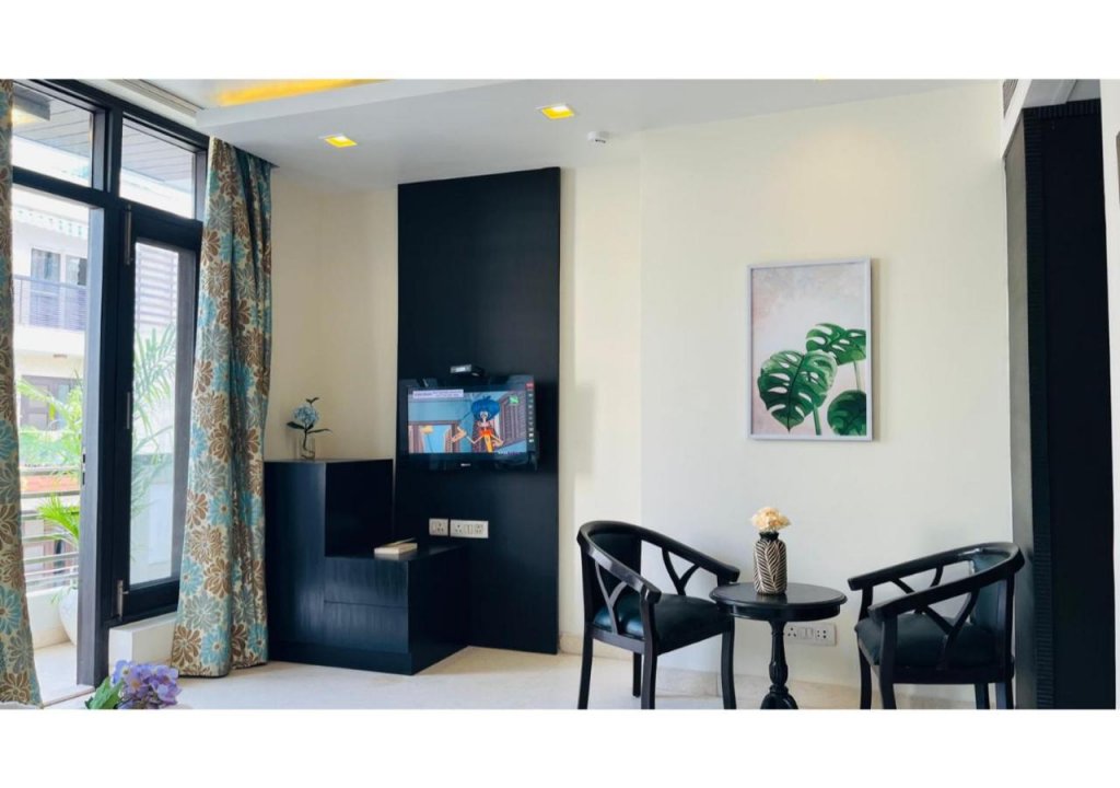 Bluo Studio - M Block Mkt Greater Kailash,New Delhi>>Delhi,4 star
