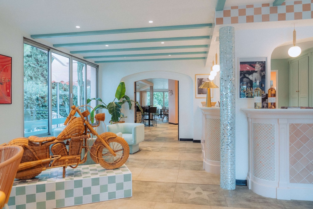 kyriad cannes mandelieu