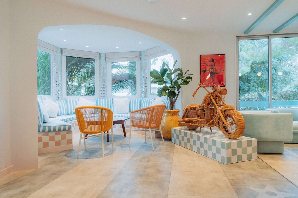 kyriad cannes mandelieu