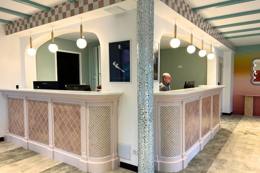 kyriad cannes mandelieu