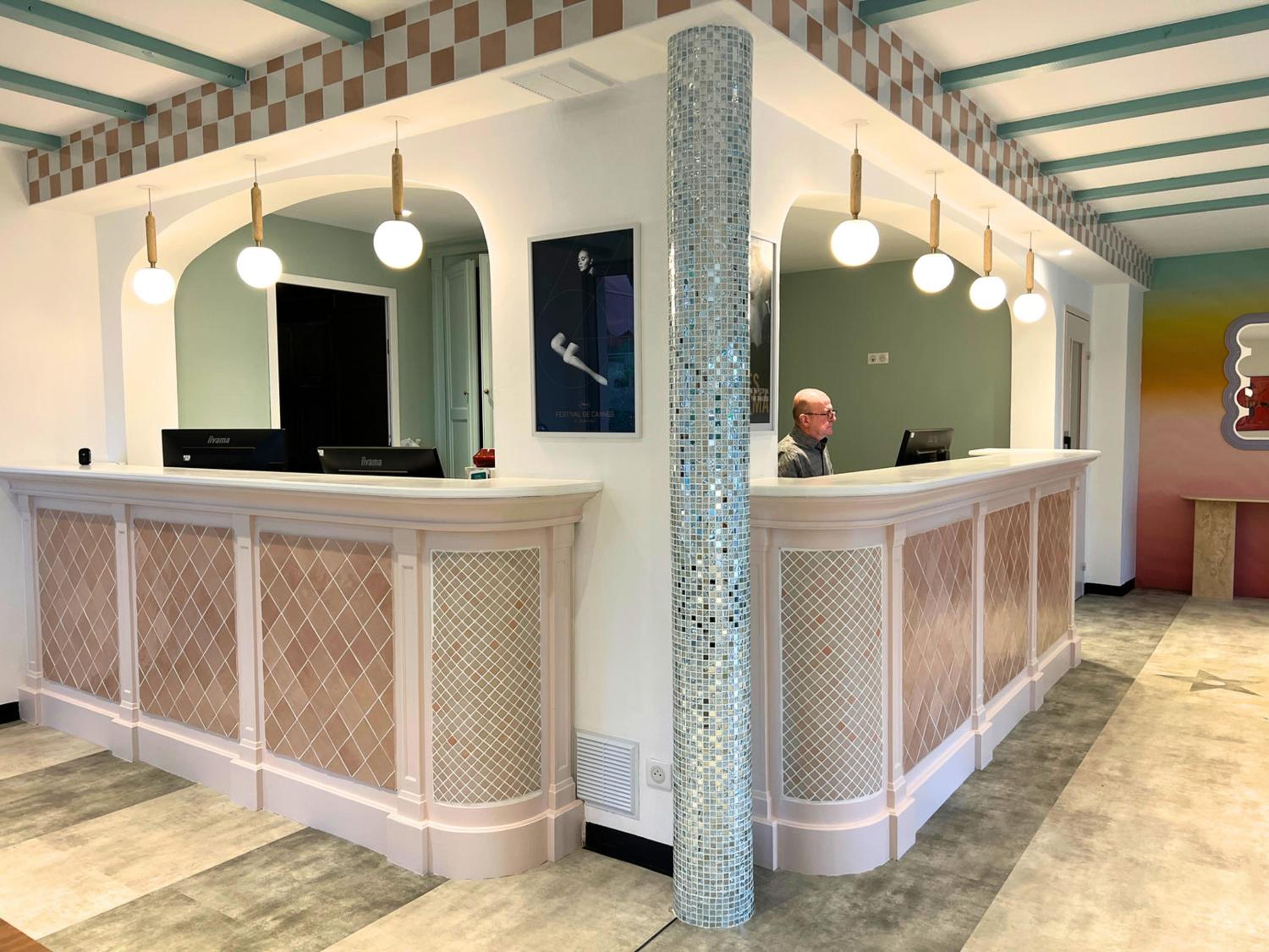 kyriad cannes mandelieu