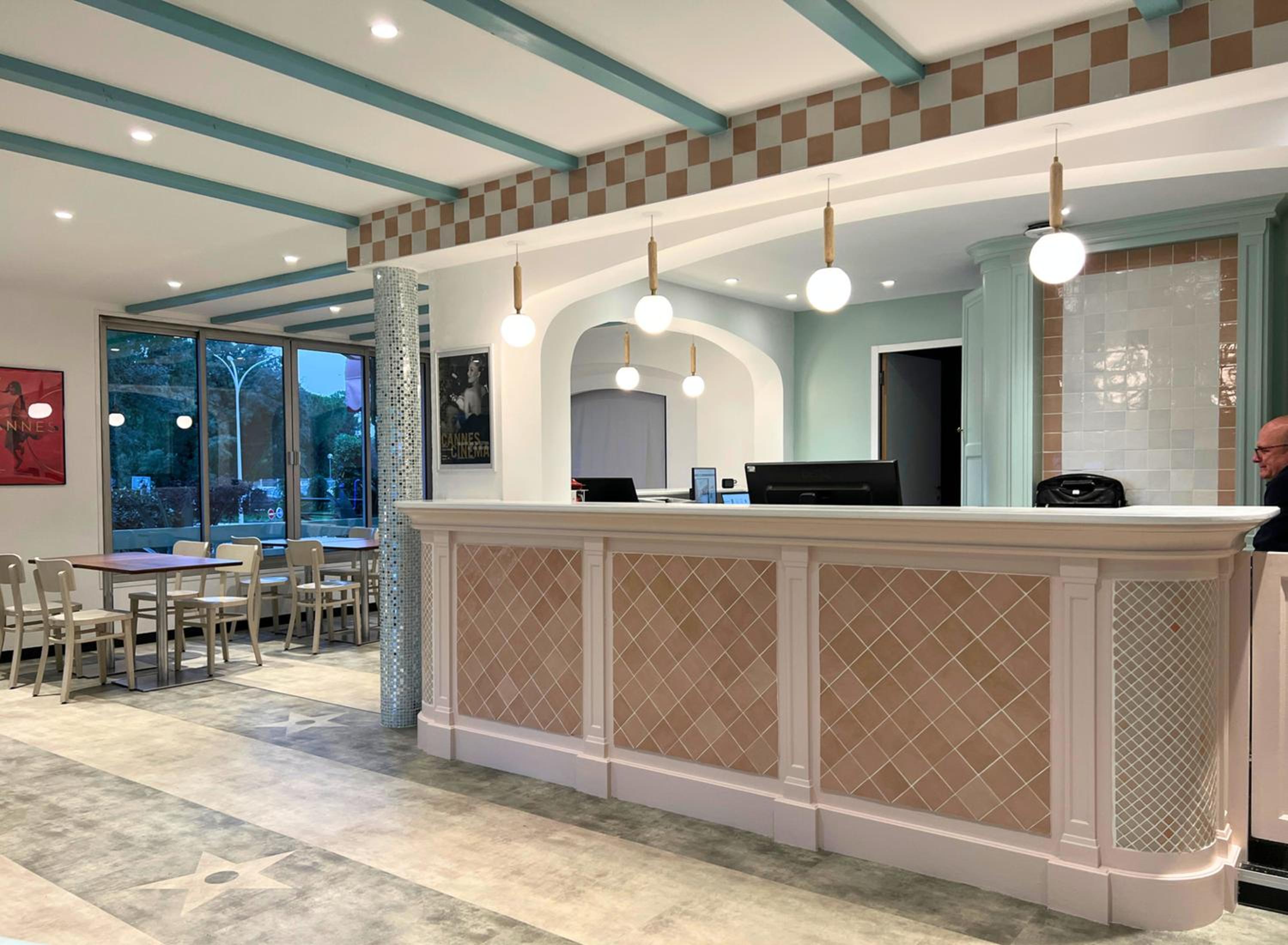 kyriad cannes mandelieu