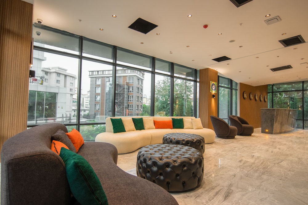 sherlock homes hotels