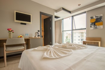 sherlock homes hotels