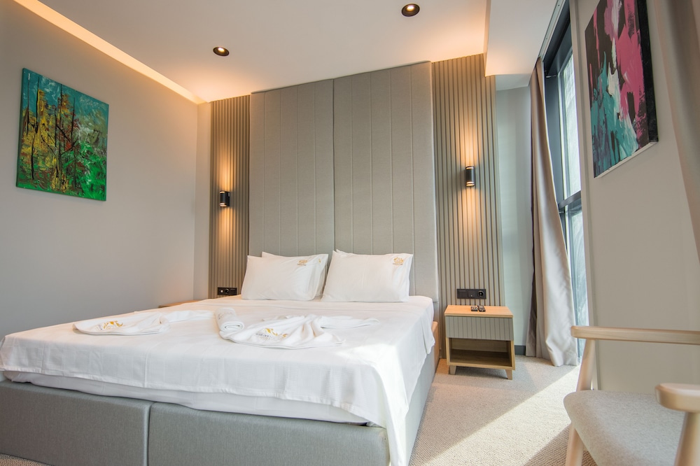 sherlock homes hotels
