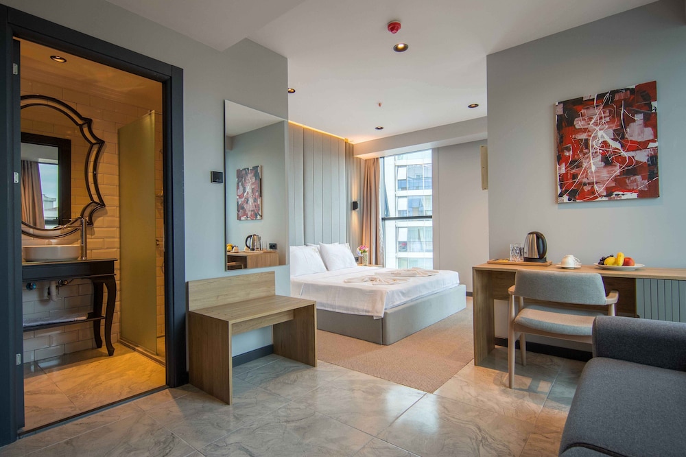 sherlock homes hotels