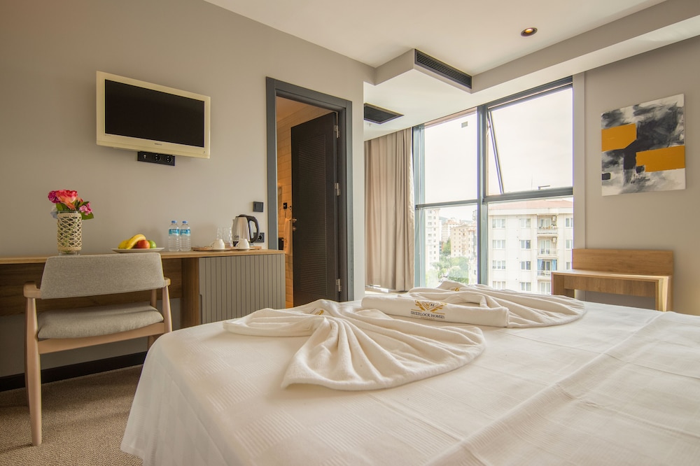 sherlock homes hotels