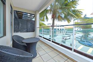 townhouse oak ideals hotel