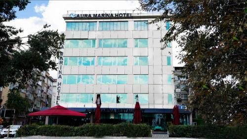 aura marina hotel