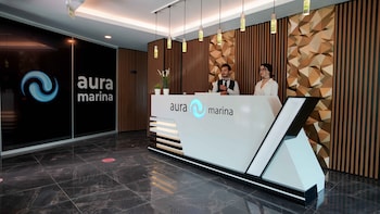 aura marina hotel