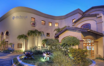 alta las palomas hotel