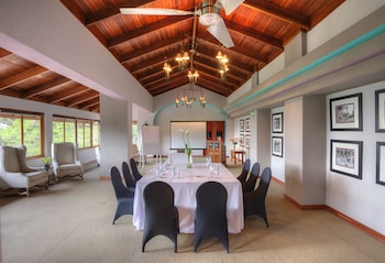 alta las palomas hotel