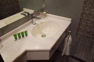 emaar elite hotel
