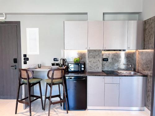 royalty suites psyrri