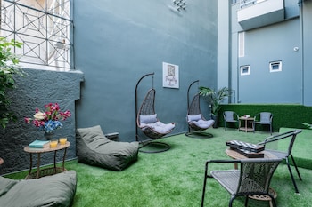 royalty suites psyrri