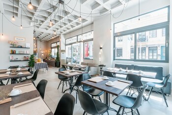 royalty suites psyrri